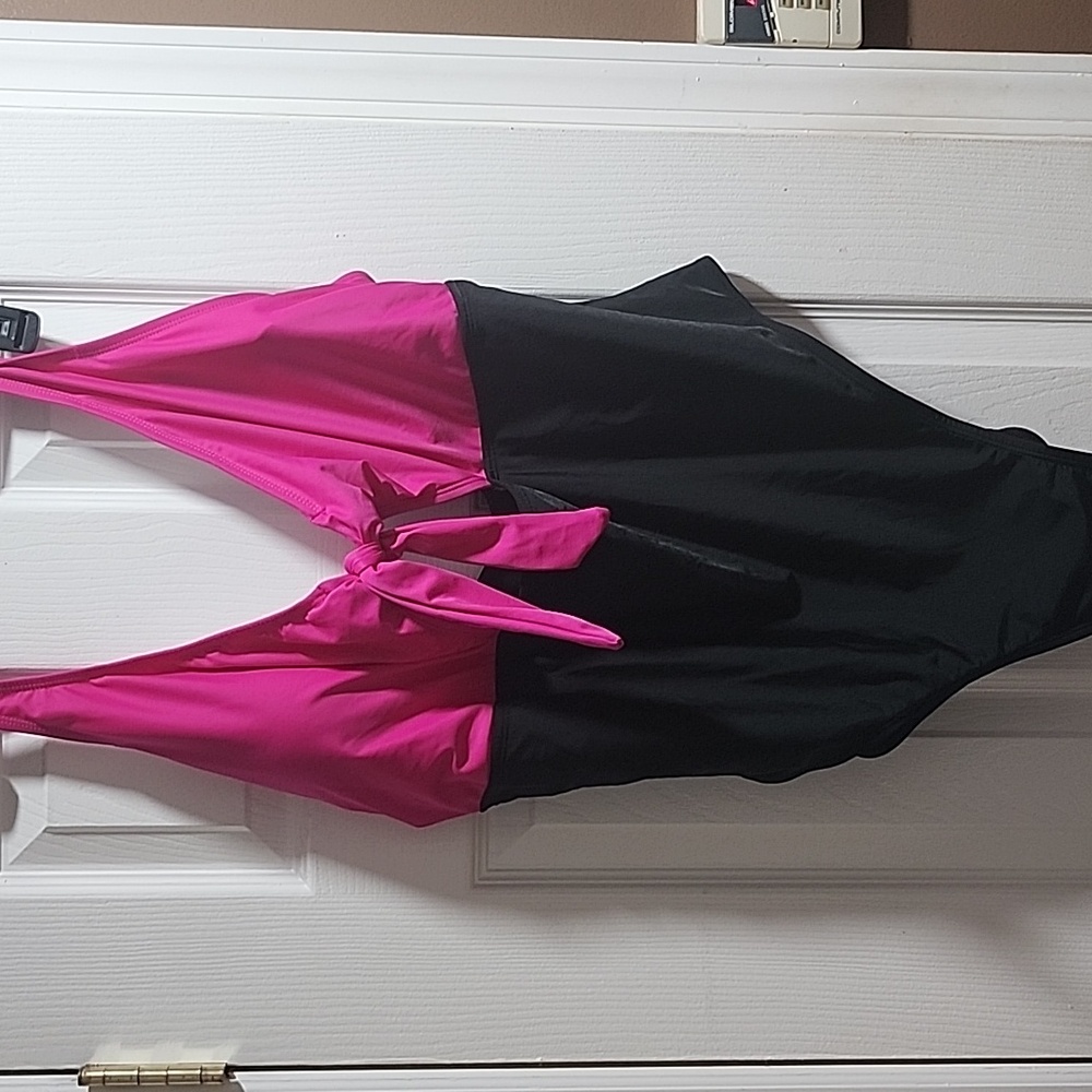New swimsuit plus 2